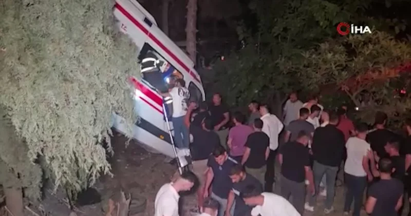 Bursa da ambulans bahçeye uçtu! O anlar kamerada