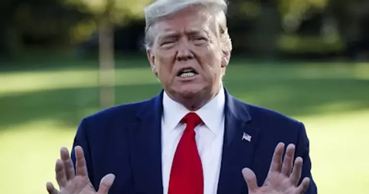 Trump Fed başkanına yine çattı: Powell emekliye ayrılmalı