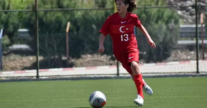 13 yaşındaki Ömer Özyurt, 6 milyon lira karşılığında Süper Lig devine transfer oldu