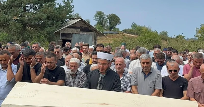 Cansız bedeni denizde bulunmuştu! Son yolculuğuna uğurlandı Sözcü Gazetesi