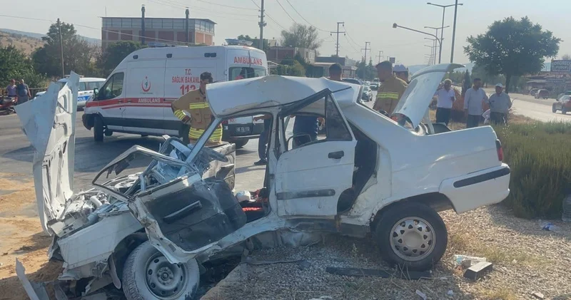 Arabalarına yolcu otobüsü çağırdı: Karı koca yaşamını yitirdi