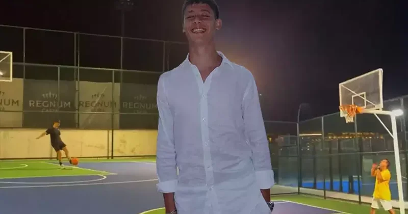 Yok artık Arda Güler! O mesafeden ayakla basket Fanatik Spor Haberleri Video