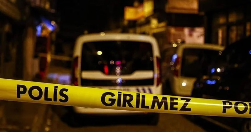 Annesini ve birlikte yaşadığı adamı öldürdü