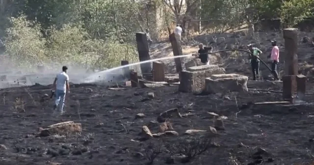 Bitlis te mezarlıkta çıkan yangın söndürüldü VİDEO İZLE