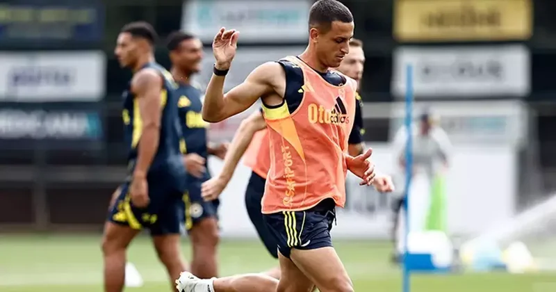 Fenerbahçe de Yusuf Akçiçek sevinci! Lazio maçında sakatlanmıştı, iyi haber geldi... Fanatik Gazetesi Fenerbahçe (FB) Haberleri Spor
