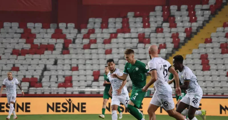 SGK ya borcunu ödemeyen 1. Lig ekibi icralık oldu
