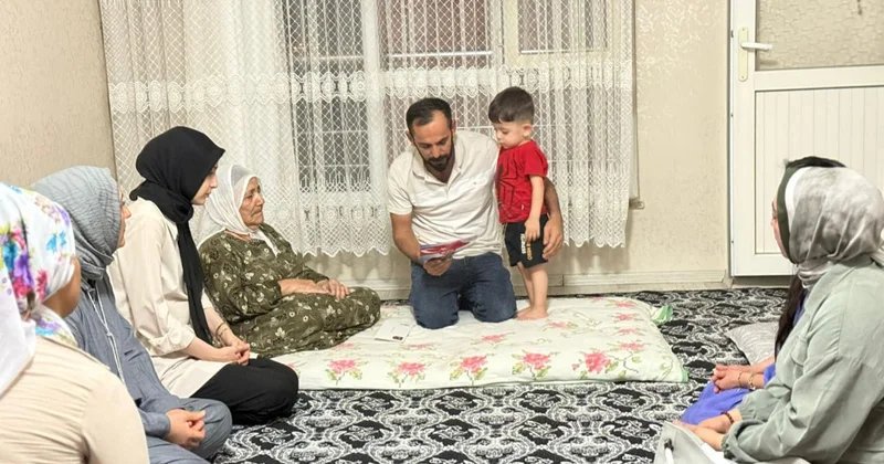 Cumhurbaşkanı Erdoğan ın Terörsüz Türkiye mektubu Siirt te şehit ailelerine ulaştırılıyor