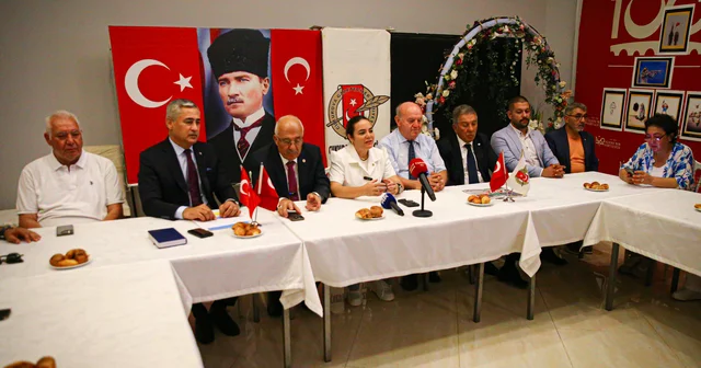 İYİ Parti Genel Başkan Yardımcısı Taş, Adana da basın mensuplarıyla bir araya geldi Adana Haberleri