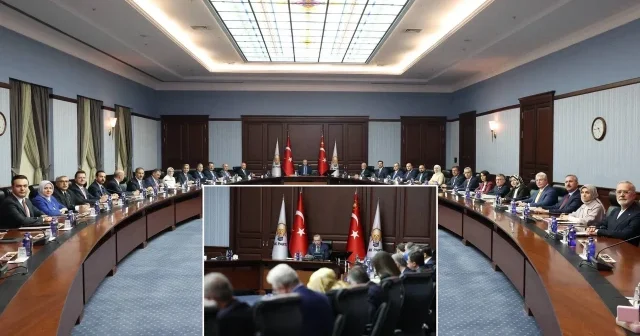 AK Parti MYK yoğun gündemle toplanıyor: Masada hangi konular var? Politika Haberleri