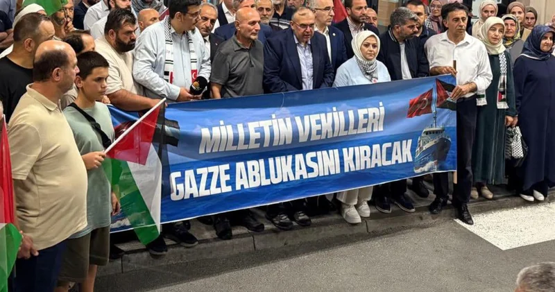 Dört Türk milletvekili Gazze ye gidiyor! İsrail in soykırımına karşı Sumud Filosu yola çıktı