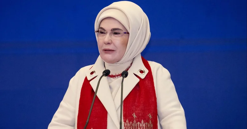 Emine Erdoğan: İnanıyorum ki zirvede alınan kararlar, uluslararası dayanışmayı güçlendirip dostlukları pekiştirecektir