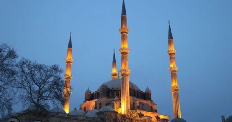 MEVLİD KANDİLİ NE ZAMAN? Diyanet takvimi ile 2025 Mevlid Kandili hangi gün, ayın kaçında idrak edilecek?