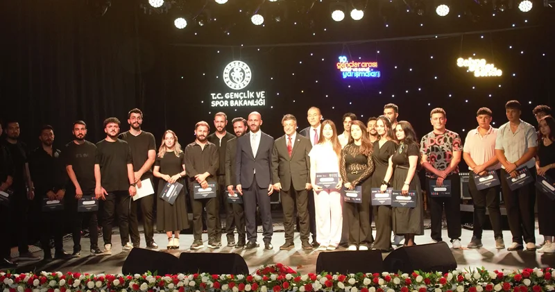 10. Gençlik Kültür ve Sanat Yarışmaları nda renkli anlar