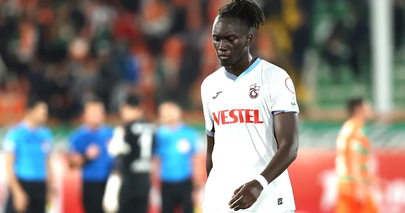 Batista Mendy resmen Sevilla da! KAP açıklaması geldi