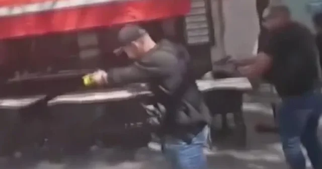 Fransa’da 4 kişiyi bıçaklayan saldırgan vurularak etkisiz hale getirildi VİDEO İZLE