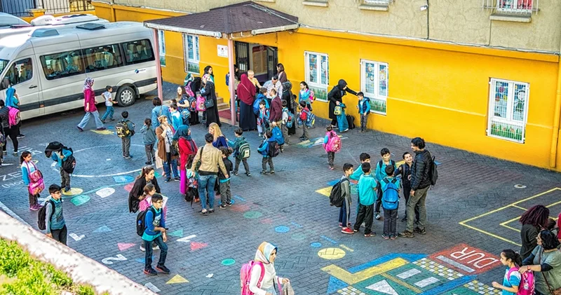 Ayrılık anksiyetesi okula uyumu zorlaştırıyor!