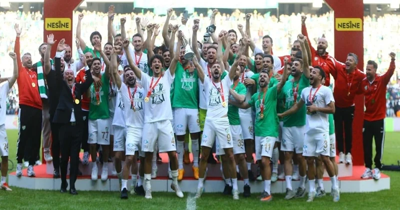 Bursaspor da sürpriz ayrılık