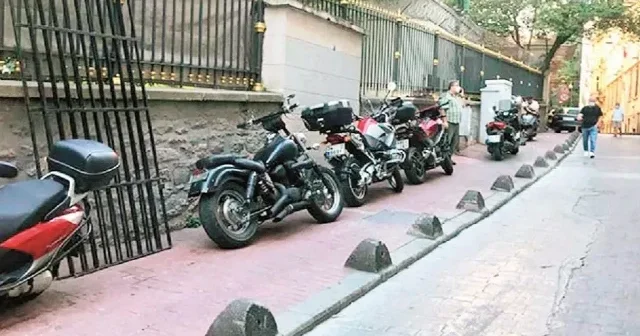 Motosikletler kaldırıma park edemeyecek Yerel Gündem Haberleri