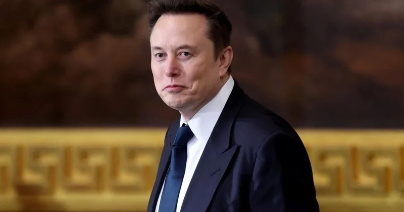 Elon Musk dünyanın ilk yarım trilyoneri oldu