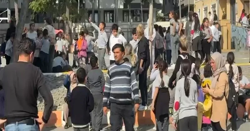İstanbul da deprem paniği: Okullar tahliye edildi!