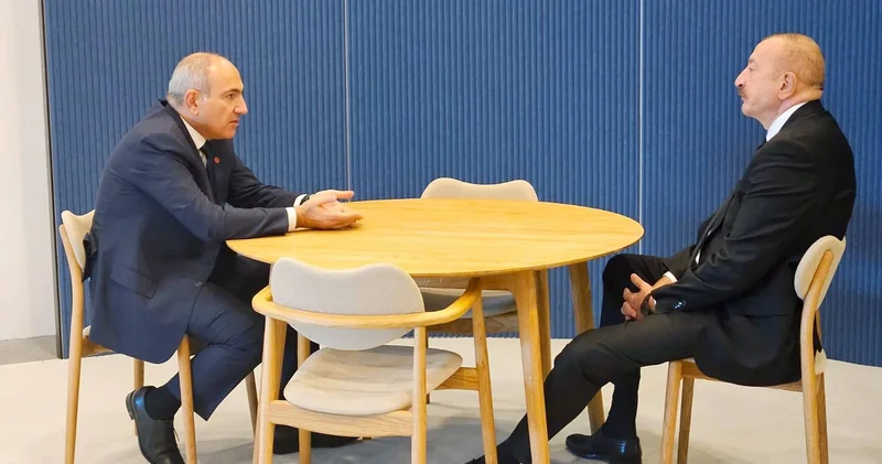 Aliyev ve Paşinyan, Kopenhag da görüştü