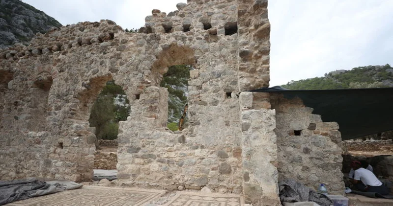 Olympos ta yaklaşık 200 metrekarelik hamam yapısı bulundu