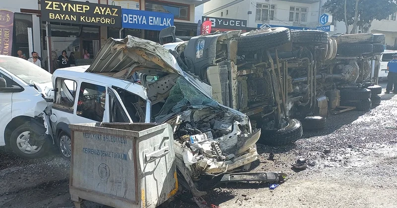 Freni patlayan kamyon dehşet saçtı! Onlarca aracı ezdi... Yaralılar var Sözcü Gazetesi