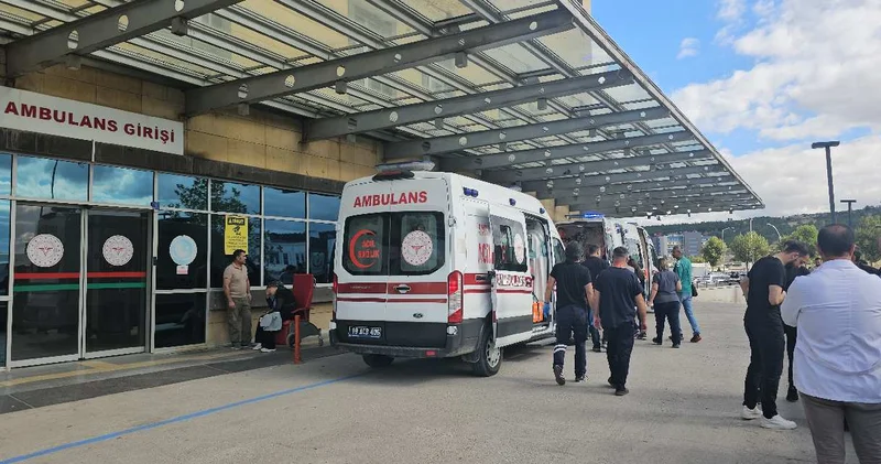 Tavuk döner yiyen 12 öğrenci hastaneye koştu!