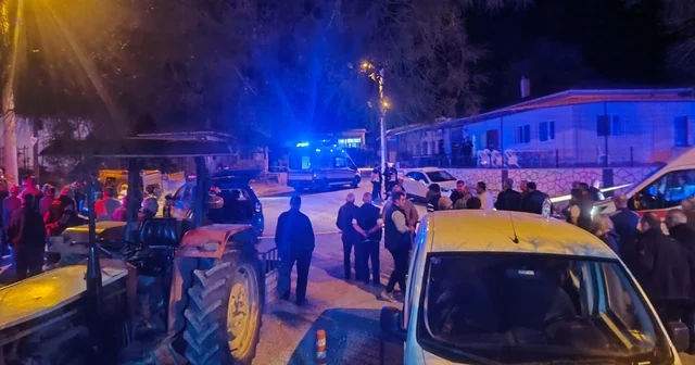 2 arkadaşını köy meydanında tüfekle öldürdü Edirne Haberleri
