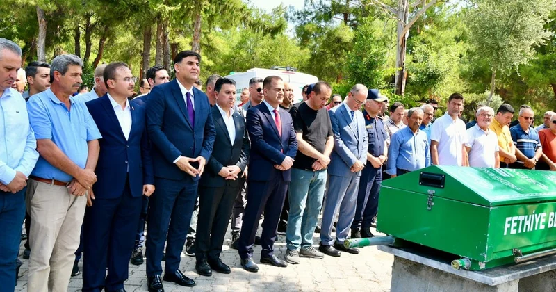 Depremde panik atak geçiren 14 yalındaki Afranur a acı veda Sözcü Gazetesi