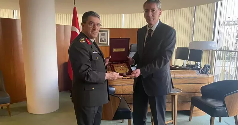 Orgeneral Bayraktaroğlu, Akdeniz Kara Kuvvetleri Komutanları Sempozyumu’na katıldı