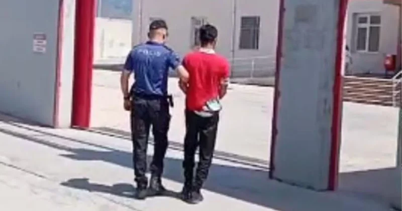 Hatay da mide bulandıran olay! Genç kızı minibüste taciz etti