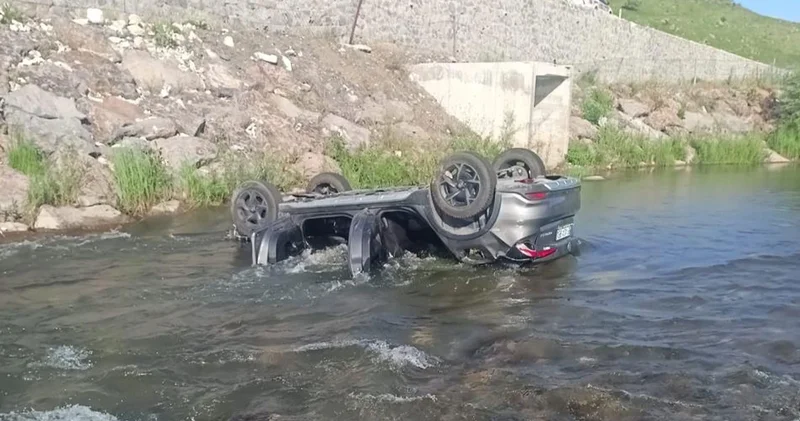 Memleket ziyaretine giden aile feci kazada can verdi!