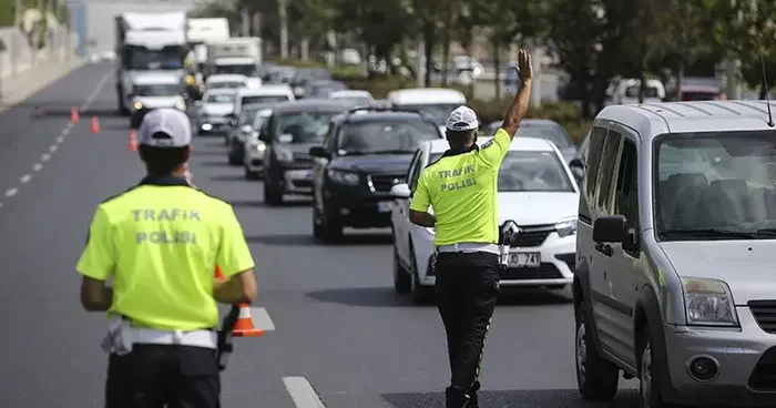 Trafik çevirmesinde polislere itiraz etti, son sözü AYM söyledi! 2 yıl ehliyetine el kondu…