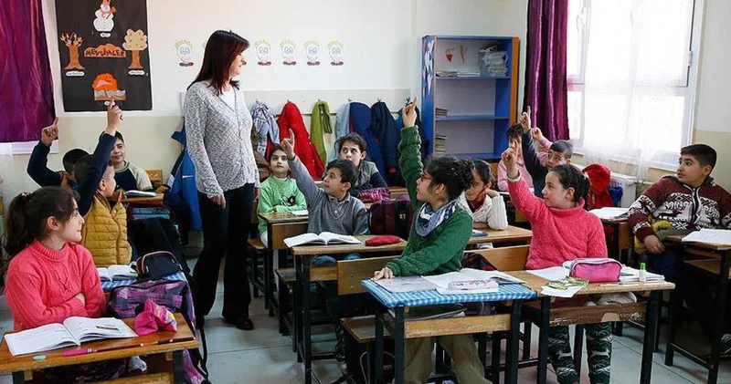 Öğretmen Haziran ayı seminerleri online mı, yüz yüze mi, nasıl yapılacak? 2025 Öğretmen seminer tarihleri açıklandı!
