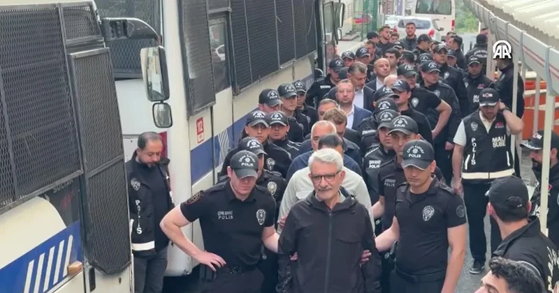 Gözaltındaki CHP lilerin bu görüntüsü AKP li isme de isyan ettirdi Sözcü Gazetesi