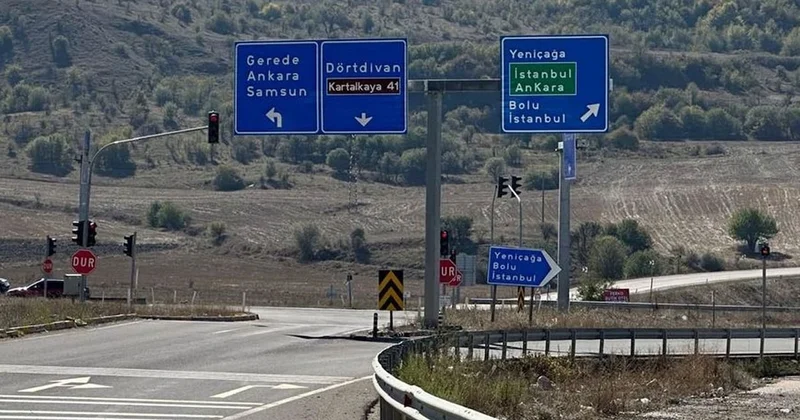 Otoyol tabelalarının mavi olmasının çok geçerli bir sebebi var Sözcü Gazetesi