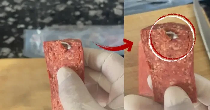 Bıçağa takılınca fark etti: Sucuğun içinden çıkan şaşkınlık yarattı! O anları anında kayda aldı... Sonradan yerleştirildi demesinler diye dokunmuyorum