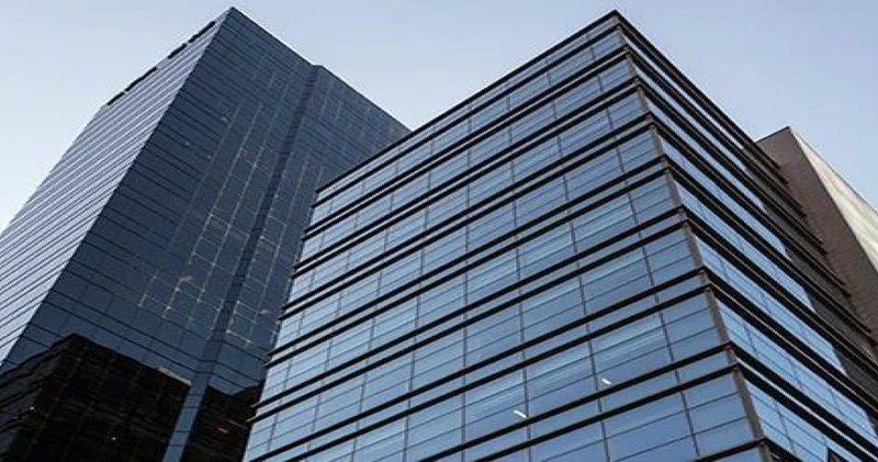 Eczacıbaşı ofis binasını dudak uçuklatan rakama sattı