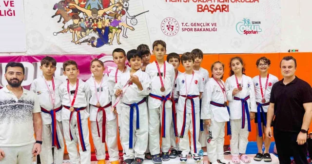 İzmir taekwondo müsabakalarında Aliağa’da 20 madalya sevinci Diğer Haberleri