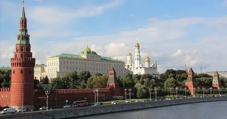 Kremlin den kritik açıklama