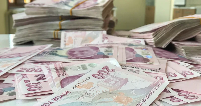 Emekli ikramiyeleri ne zaman yatacak? 4 bin TL SSK, Bağ Kur, Emekli Sandığı bayram ikramiyeleri ne zaman yatıyor?