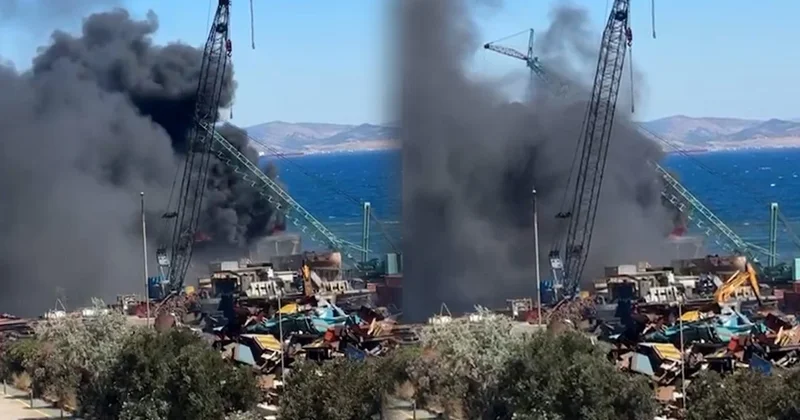 Zehir gemisinde yangın çıktı Sözcü Gazetesi