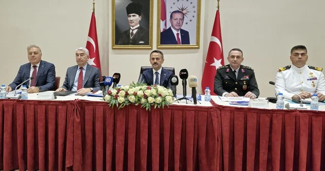 Kocaeli de geçen ay 435 düzensiz göçmen sınır dışı edildi Kocaeli Haberleri