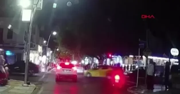 Sürücülerin yol verme tartışması tekme tokat kavgaya dönüştü!