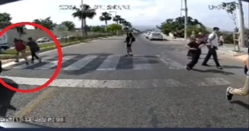Kamyoneti ile bir ilkokullu öğrenciyi öldürdü diğerini yaraladı: Tahliye oldu