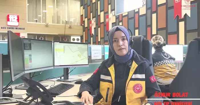 Telefonda hayat kurtardı: Çağrı merkezinden gelen talimatla ölümden döndü! Heimlich manevrası ile oğlunu hayata döndürdü...
