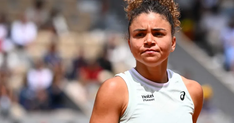 Dünya 5 numarası Wimbledon a veda etti Sözcü Gazetesi