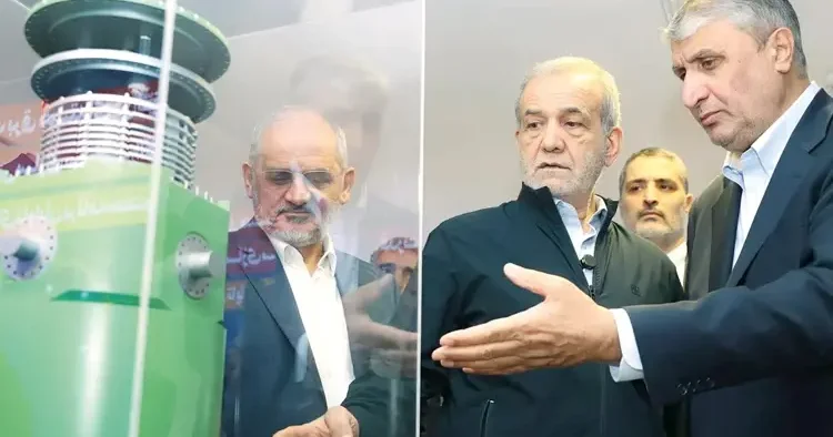 Pezeşkiyan yasayı onayladı: UAEA’nın santral erişimi kesildi