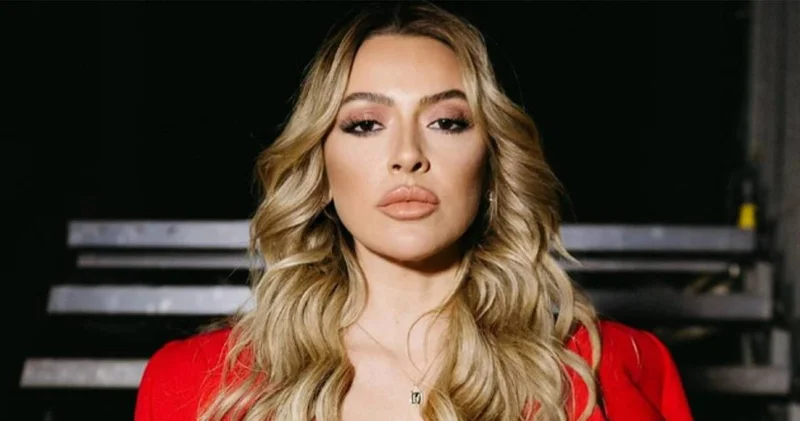 Hadise sarı saçlarından vazgeçti: Görenler tanıyamadı
